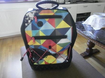 Aktovka na kolesách,