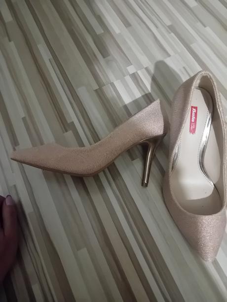 Trblietavé lodičky, baťa,38