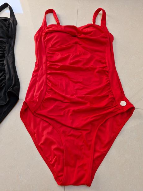 Jednodielne plavky, tchibo,38