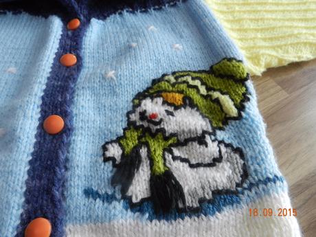 Svetrík so snehuliakmi, 98