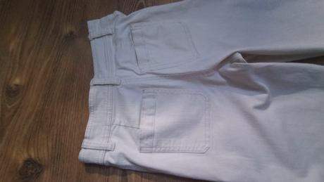 Rifle moderné, maslové, málo nosené, 34