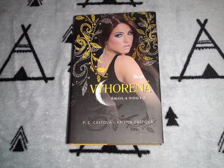 Knihy - škola noci 4 + 6 + 7,