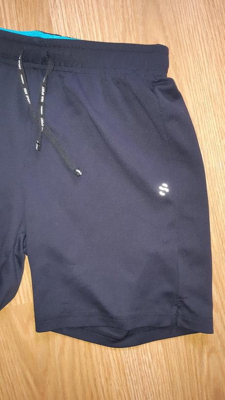 Športové šortky 146/152 ľahučký materiál, h&m,146