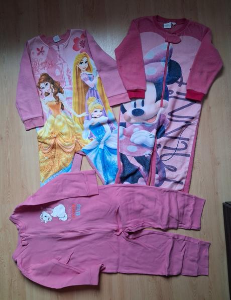 Pyžamko overal, disney,110