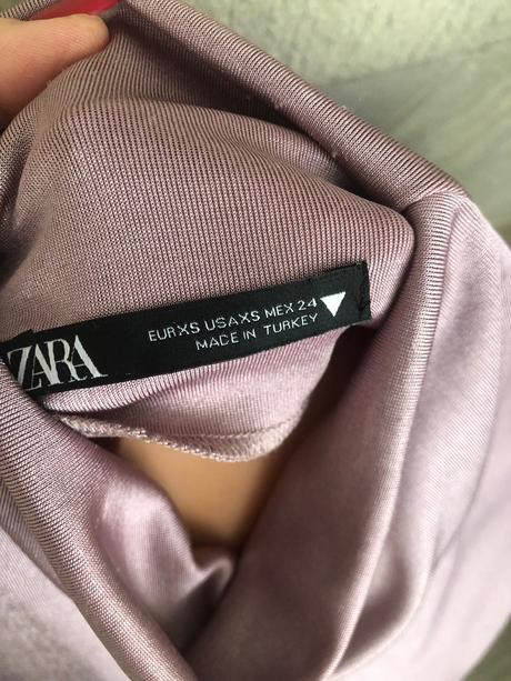Zara krásny asimetrický top xs/s, zara,xs