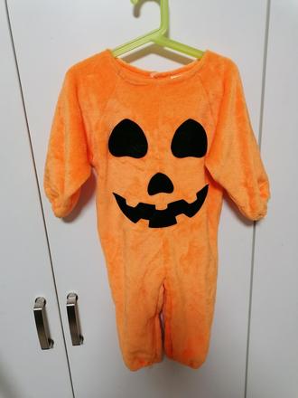 Kostým tekvička.,
