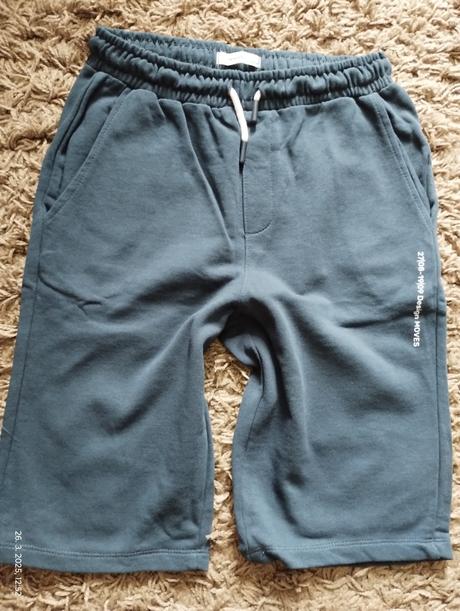 Kraťasy, reserved,158