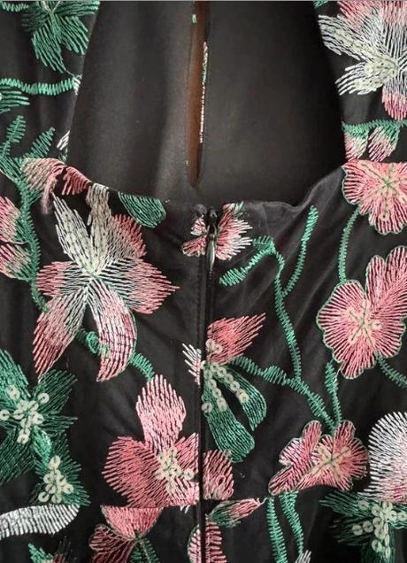 Kensie kvetinové mini šaty, s