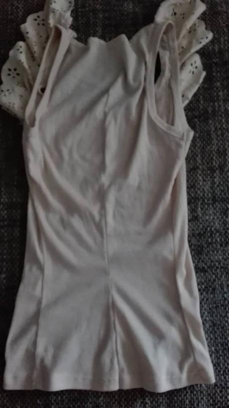 Tielko s volanikmi, xs