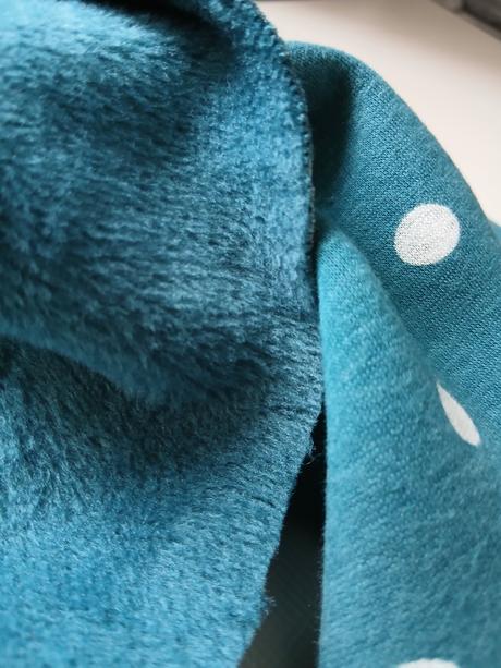 Čiapka a nakrcnik, 104