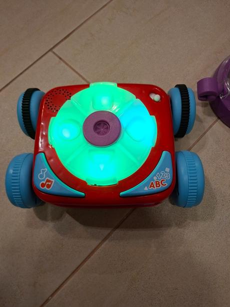 Fisher price robot pohybujúci sa, 