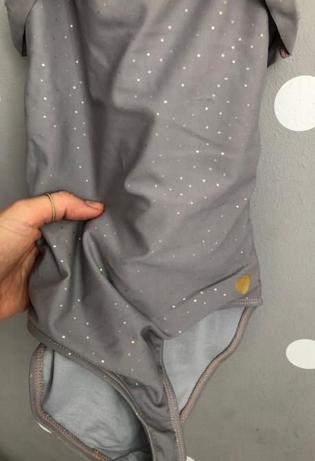 Plavky so zlatými bodkami, pompdelux,116