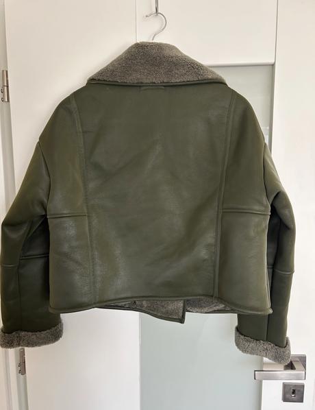 Khaki kožúšok, reserved,m