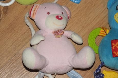 Prve hracky fisher price vyborny stav, 