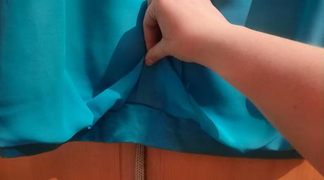 Spoločenské šaty, 42