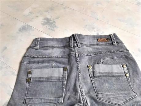 Skinny nohavice so zipsami, s