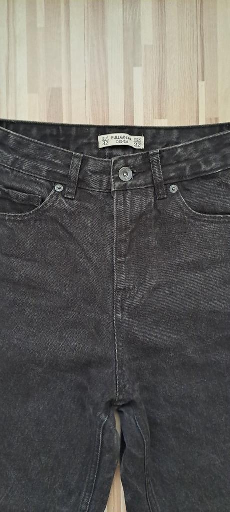 Čierne rifle v.32, pull&bear,32