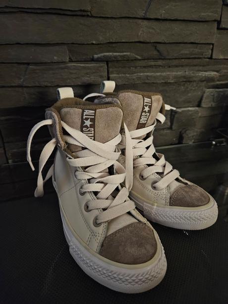 Topanky pre dievcatko, converse,33