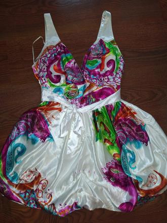 Šaty extravagantné, m