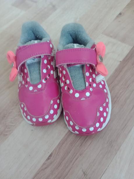 Minnie renisky, adidas,23