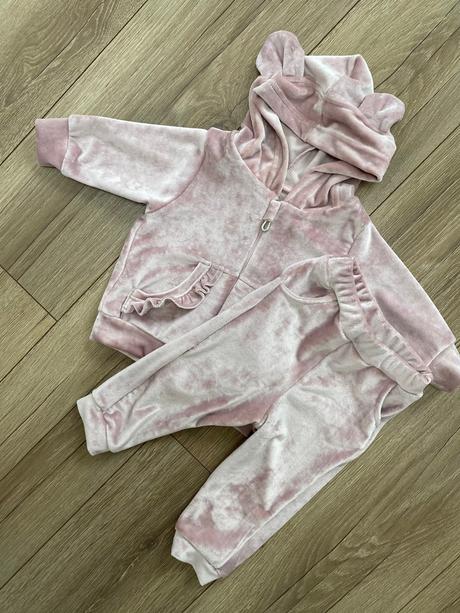 Velúrová teplakova súprava, 80