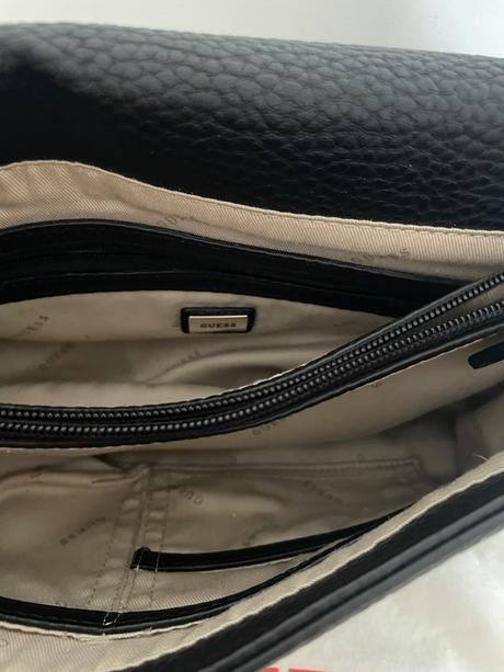 Perfektná kabelka guess, guess