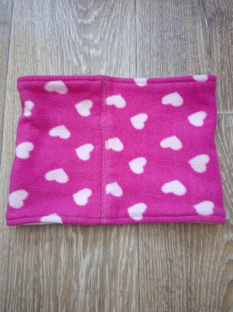 Flisovy srdiečkovy nakrcnik obojstranný top stav, 98