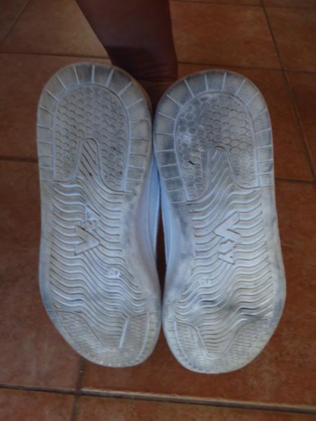 Tenisky (aj do telecvične) - veľ. 40 - ako nové, 40