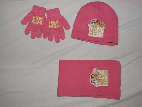 Čiapka,šál a rukavice, tesco,146