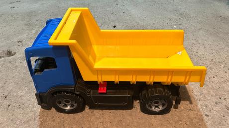 Nakladne auto do piesku /tatra/, 