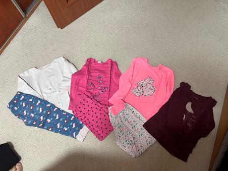 Dievcenske pyzama - balik, 104–116