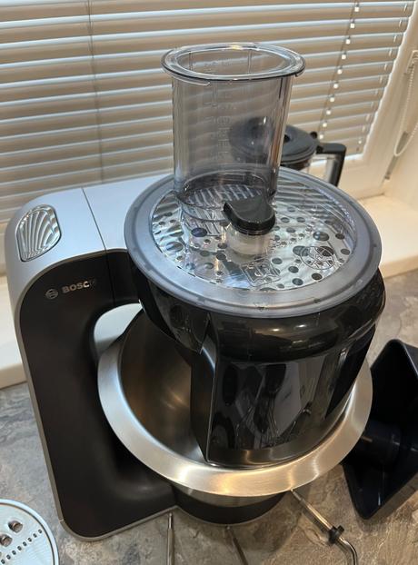 Bosch mum 58m59 1000w kuchynsky robot, bosch