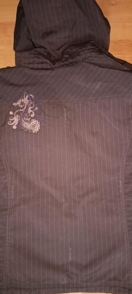 Bunda protest č.128, 128