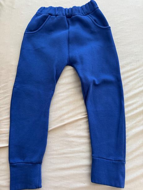 Oteplené tepláky, 128