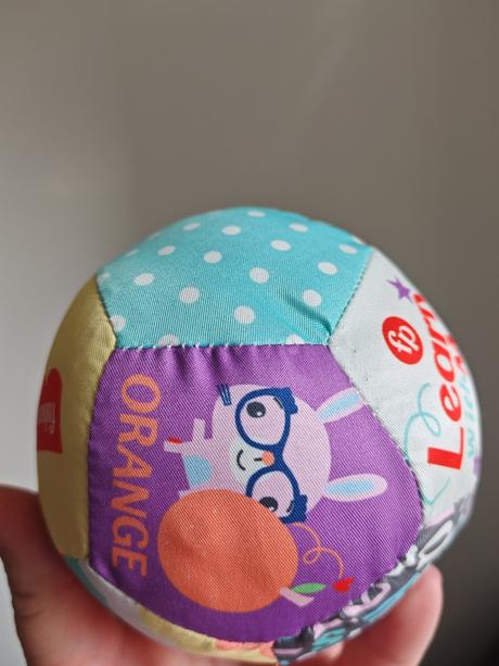 Látková loptička fisher price, 