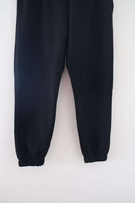 Tepláky č.4, reserved,l