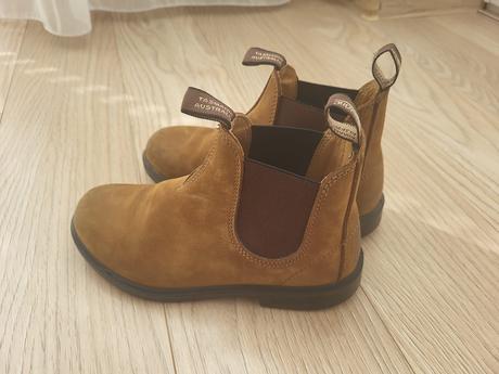 Zimné chelsea čižmičky zn. blundstone v. 36, 35
