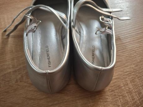 Nové strieborné balerínky gate/fisherfield 36, 36