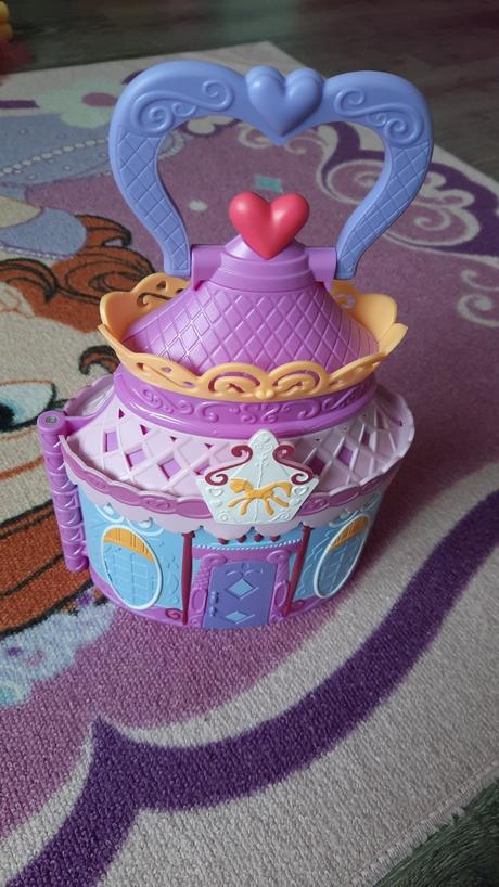 My little pony rarity krajčírstvo,