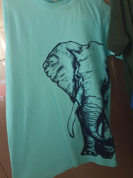 4 ks triciek, f&f,146