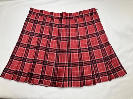 Dámska červená károvaná sukňa s kraťasmi, m