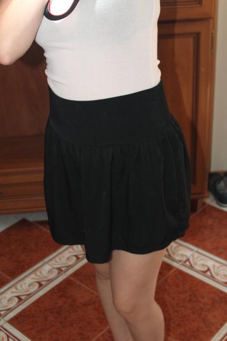 Krátka letná sukňa s vysokým pásom, fishbone,m