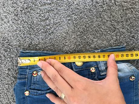 Dievcenske rifle, 92