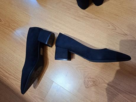 Čierne lodičky (veľkosť 36), 36