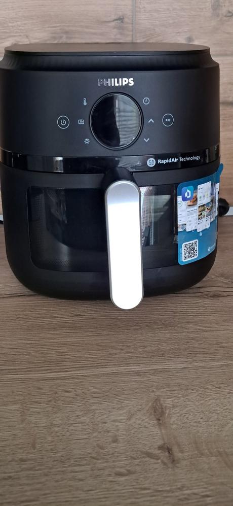 Ponúkam na predaj teplovzdušné fritézu, philips