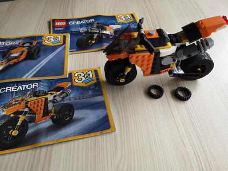 Lego creator 3v1 31059 cestná motorka,