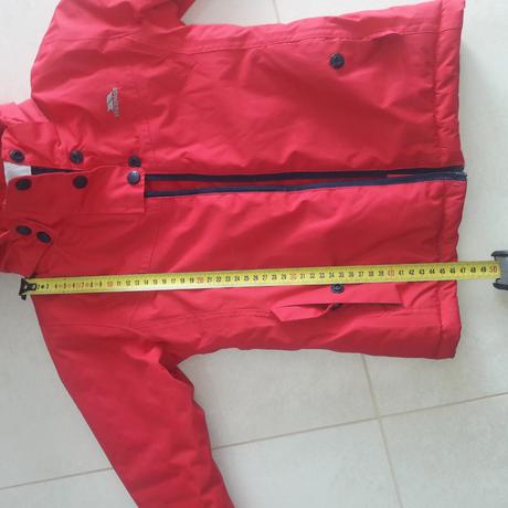 Predam lyziarsku vetrovku trespas pre dievca, 104