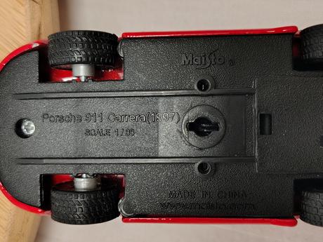 Zb vintage kovový model porsche 911 carrera maisto,