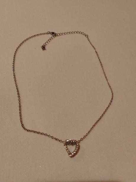 Retiazka s príveskom,