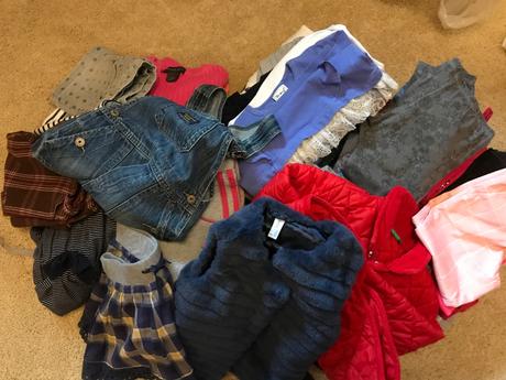 Balík mix pre dievčatko kus od 2 eur len seriózne, 122–134